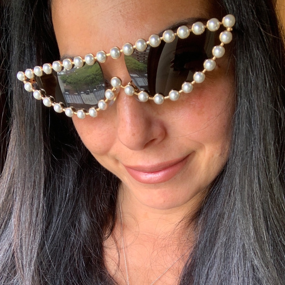 🔥SALE🔥RARE Authentic GUCCI 53 cat "HOLLYWOOD COLLECTION " metal/pearls sunglasse - Picture 2 of 13